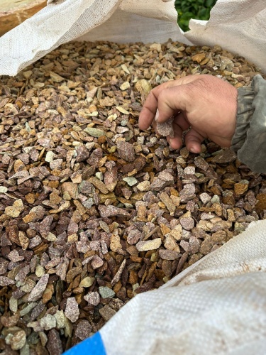 Златолит персиковый декоративная каменная крошка купить в Севастополе