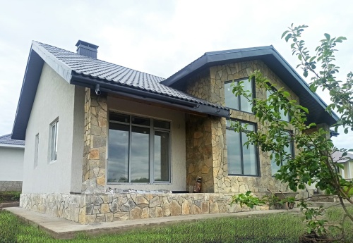 Плитняк златолит Уральский  для фасада купить в Севастополе