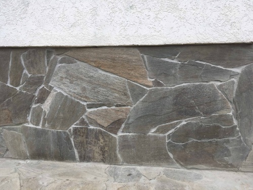 Плитняк златолит Уральский  для фасада купить в Севастополе