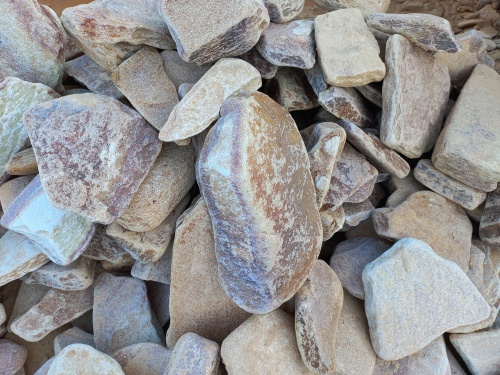 Златолит жёлтый, жёлто-зелёный глыбки и валуны для ланшафтного дизайна купить в Севастополе