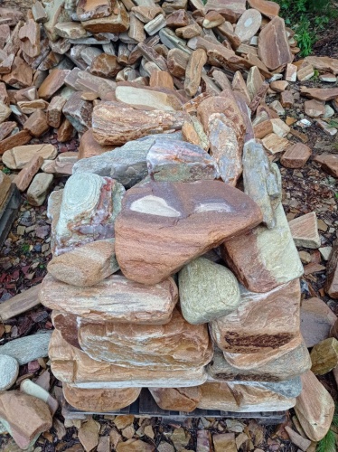 Златолит жёлтый, жёлто-зелёный глыбки и валуны для ланшафтного дизайна купить в Севастополе