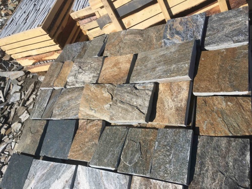 Плитка пилёная златолит Уральский для цоколя, отмостки купить в Севастополе