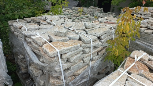 Гранитный плитняк галтованный для парковки купить в Севастополе