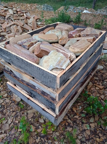 Златолит жёлтый, жёлто-зелёный глыбки и валуны для ланшафтного дизайна купить в Севастополе