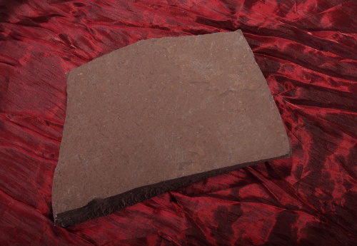 Плитняк лемезит бордовый для цоколя 1,5-2 см купить в Севастополе