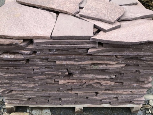 Плитняк лемезит бордовый для облицовки цоколя 20-25 мм  купить в Севастополе